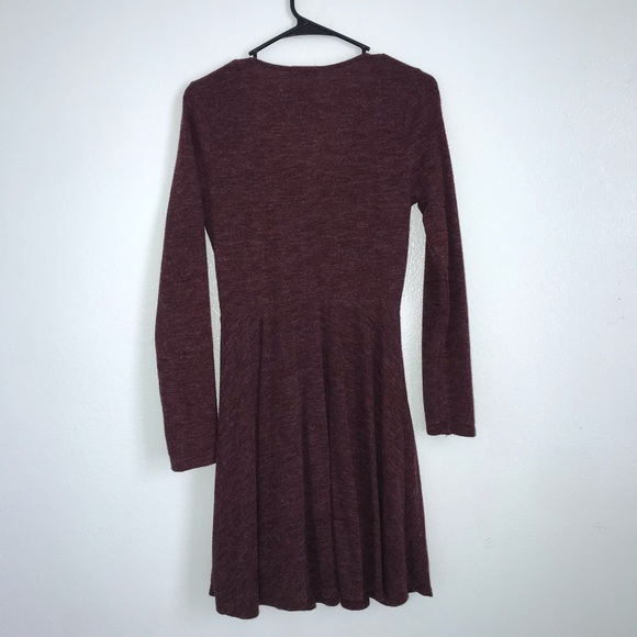 Long sleeve skater dress - Picture 3 of 3